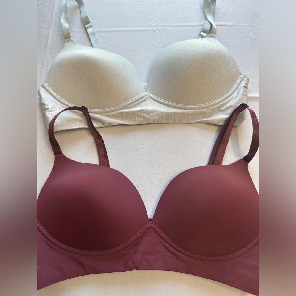2 Strm Line Intimates tshirt bras 36B